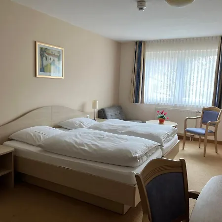 Am Stern - Kostenlos Parken - 3*