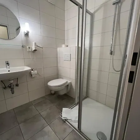 Am Stern - Kostenlos Parken - 3*